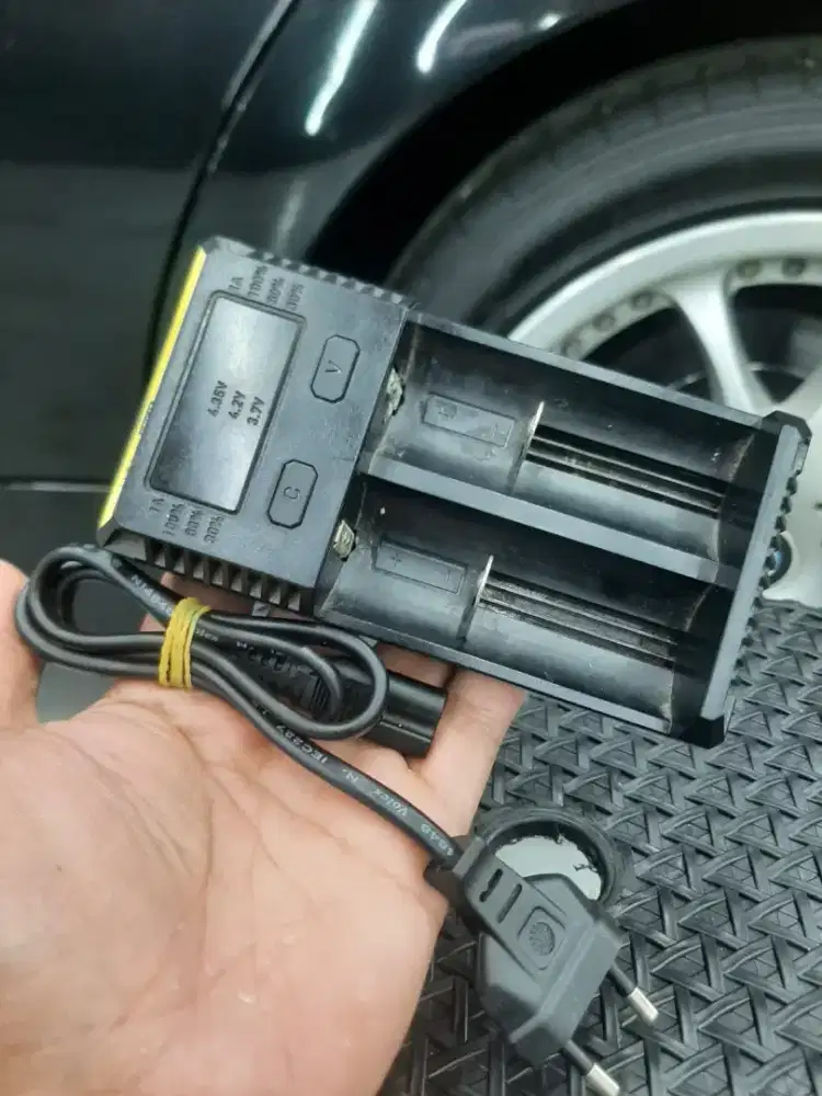 Nitecore New i2 Charger Rechargeable
