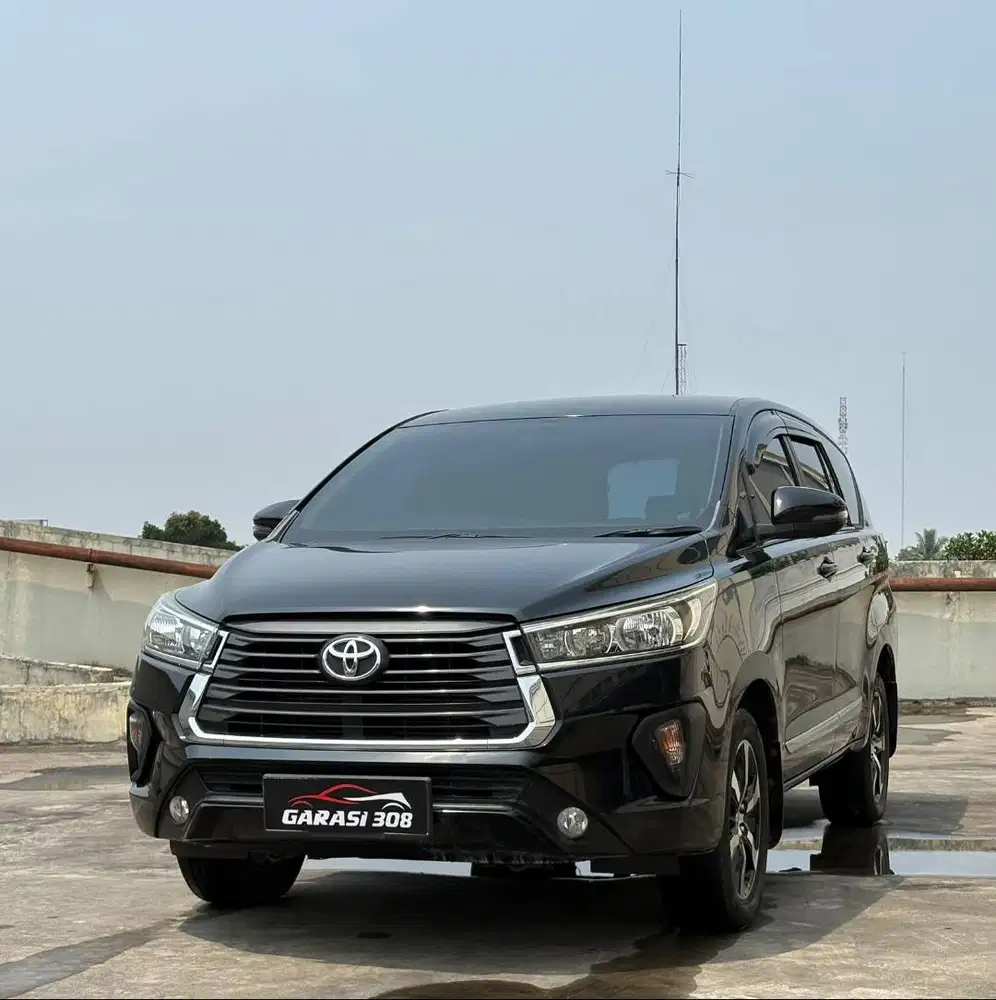 Toyota Kijang Innova 2.4 G AT Diesel Facelift 2021 Hitam Km 57 rb
