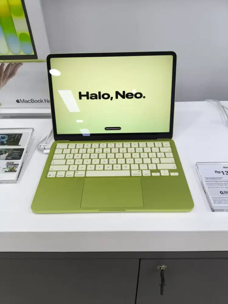 Macbook neo citrus 256