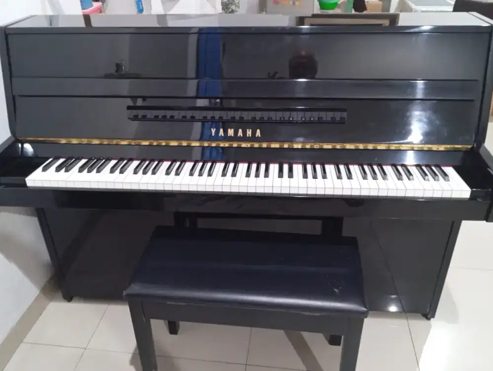 Jual cepat tidak dipakai lagi piano Yamaha Lu 90 J