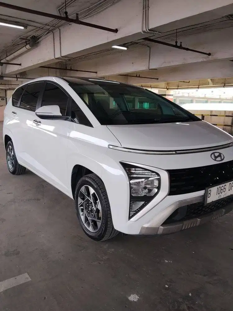 (Harga Cash) Hyundai Stargazer Prime Automatic 2022 Putih.