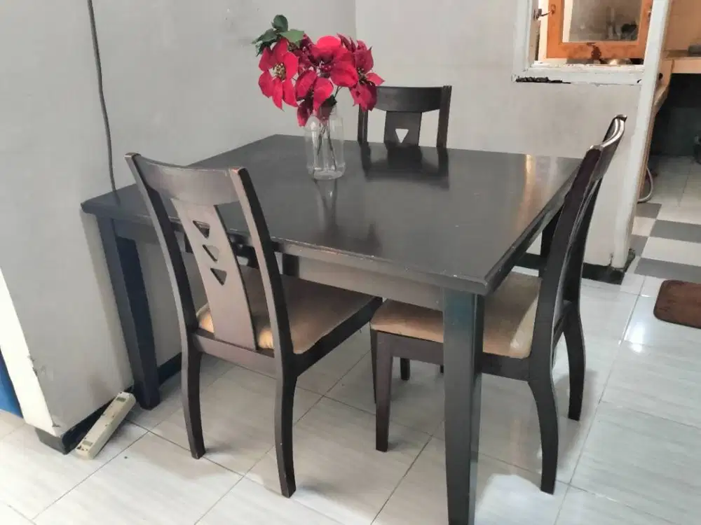 MEJA & KURSI MAKAN ( DINING SET)