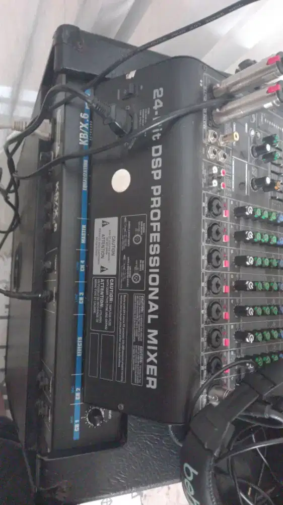 MIXER 8 CHANNEL