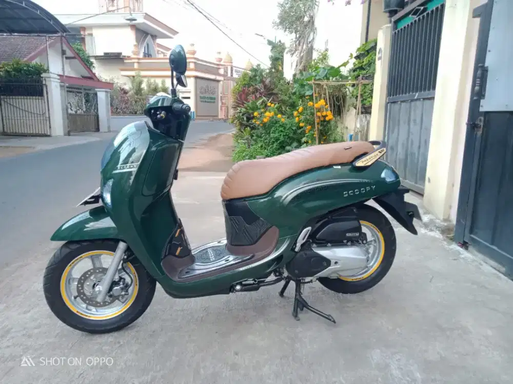 Scoopy stylish 2025 like new