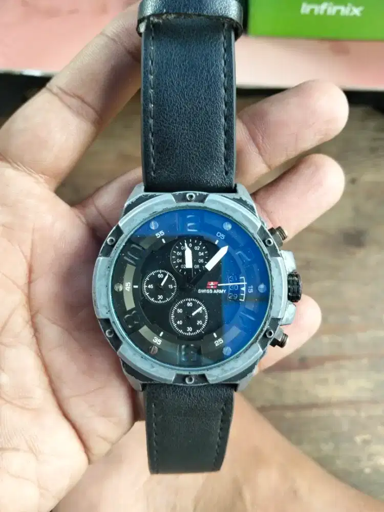 Jam Tangan Swiss Army Crono SA1359