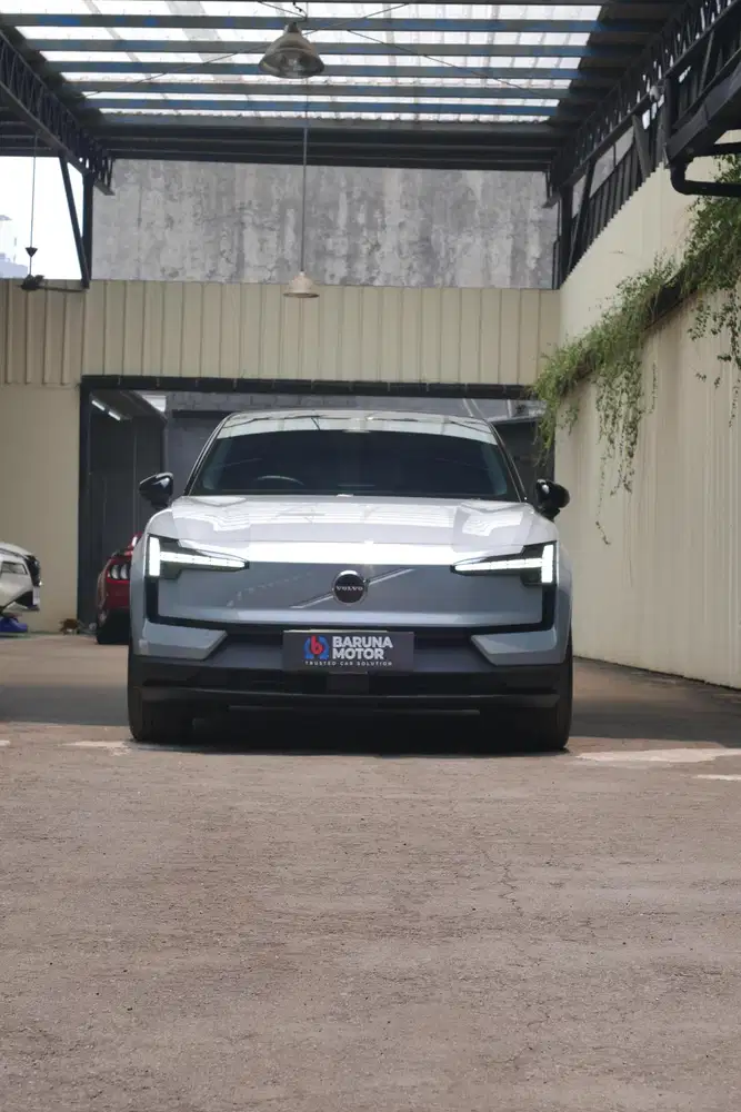 VOLVO EX30 PLUS 2024