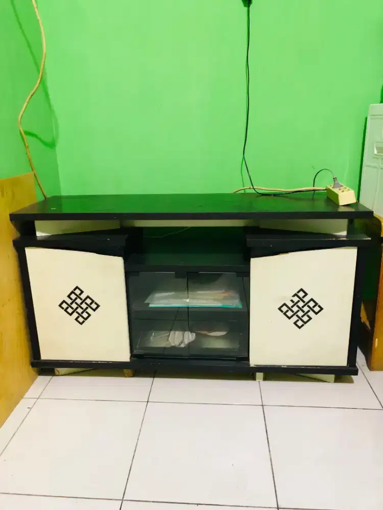 Buffet tv atau meja tv
