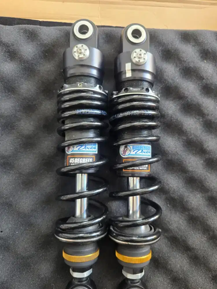 Shock belakang harley roadglide