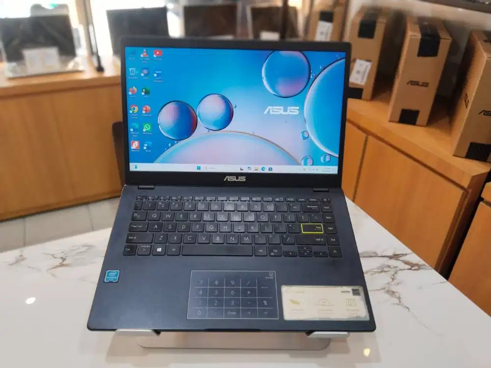 SALE!! ASUS E410MA CELERON N4020/RAM 4GB/SSD 512GB/14 INCH/SIAP PAKAI