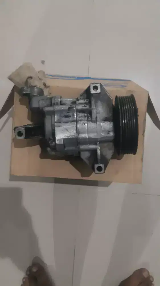 Dijual kompresor evap kondensor livina