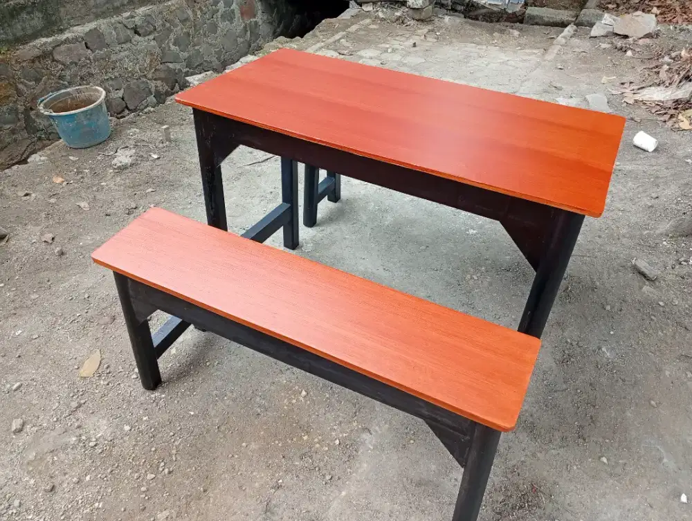 Meja cafe/meja nongkrong