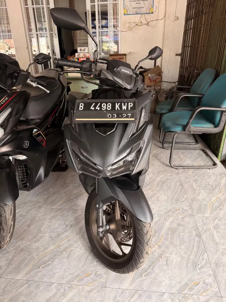 HONDA VARIO 160 ABS 2022 HITAM.