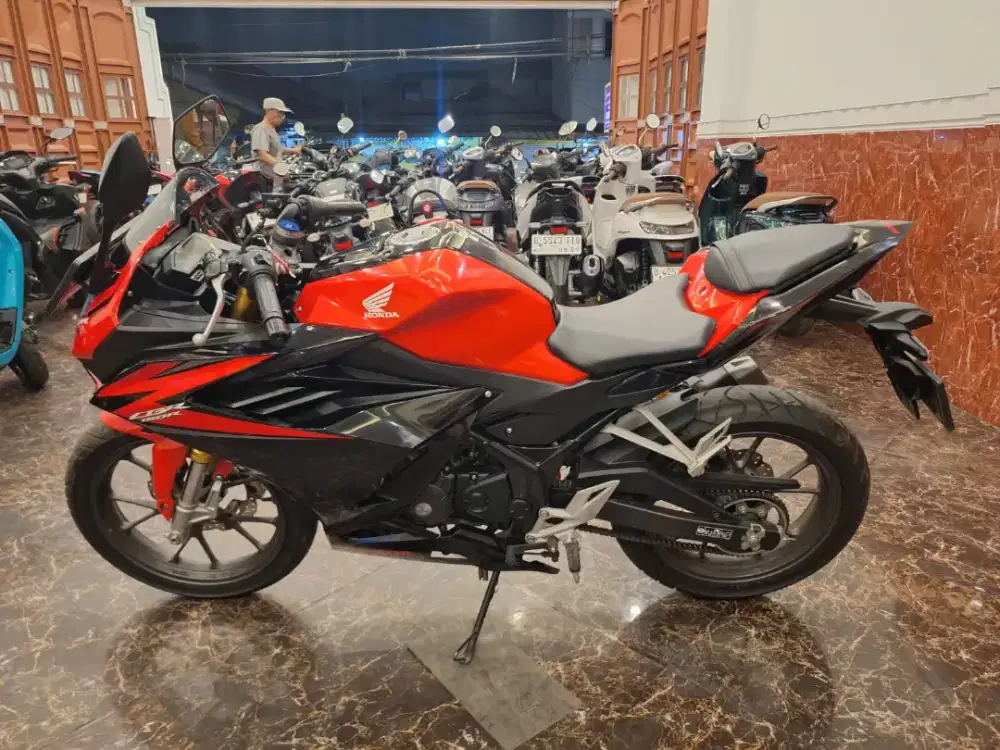 DP 1.5JT HONDA CBR 150 R ABS 2023 KTP DAERAH RUMAH KOST BISA CICIL