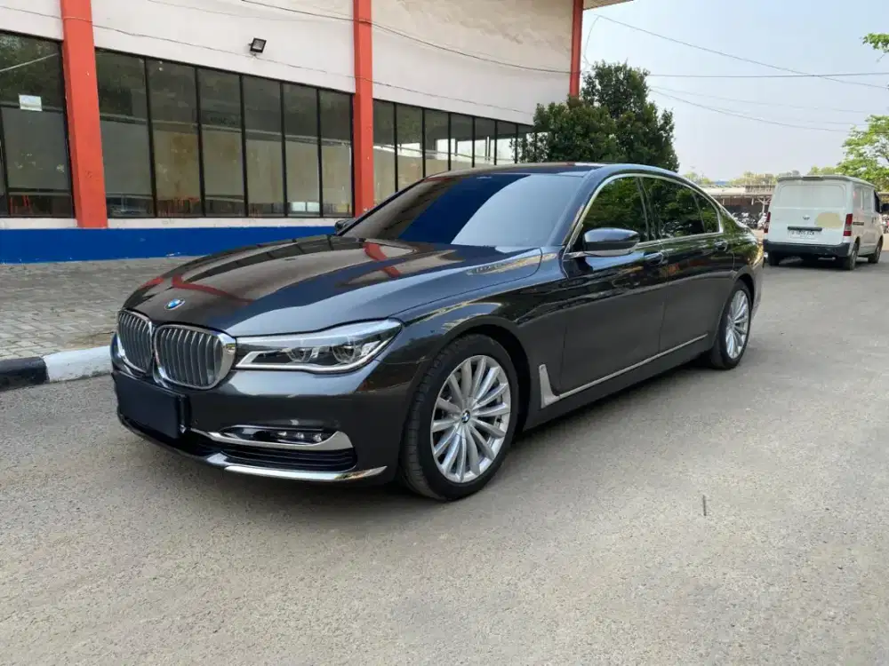 KM 18rb Antik | Bmw 740li 2016 Tgn 1 dari baru