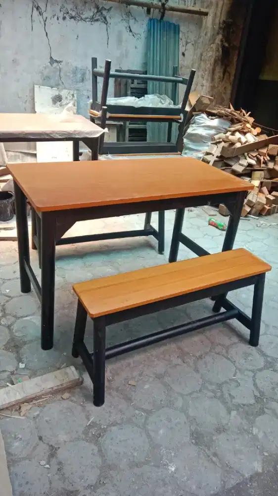 Meja makan 1 set