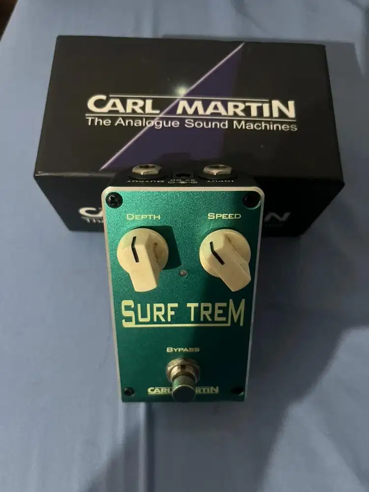 Efek Gitar Carl Martin Surf Trem