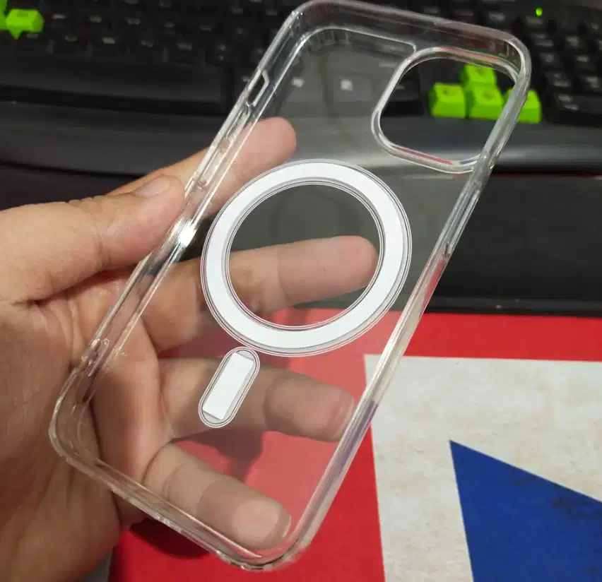 Clear case iphone 13 magsafe