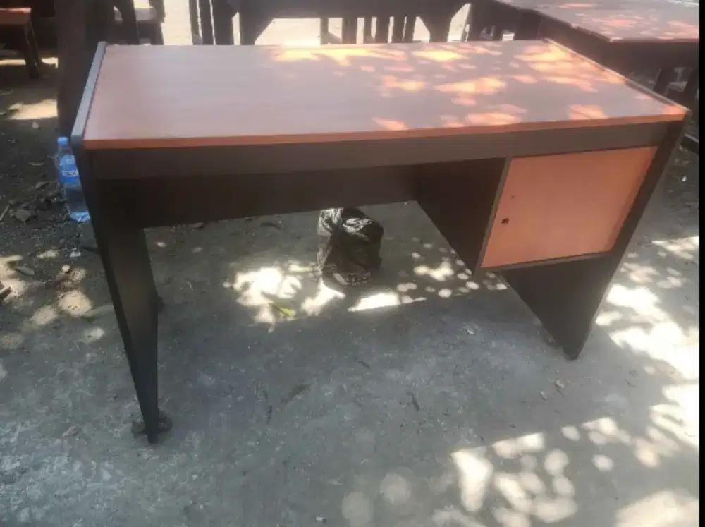 Meja kasir/meja kantor