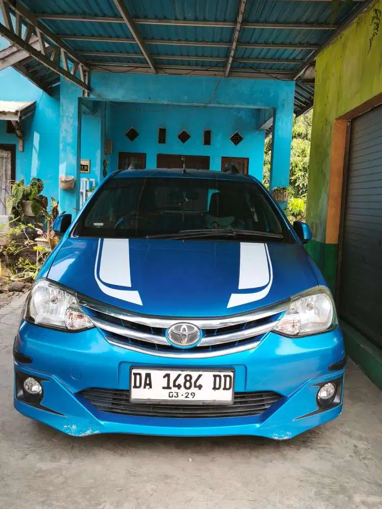 Toyota Etios Valco 2014 Bensin