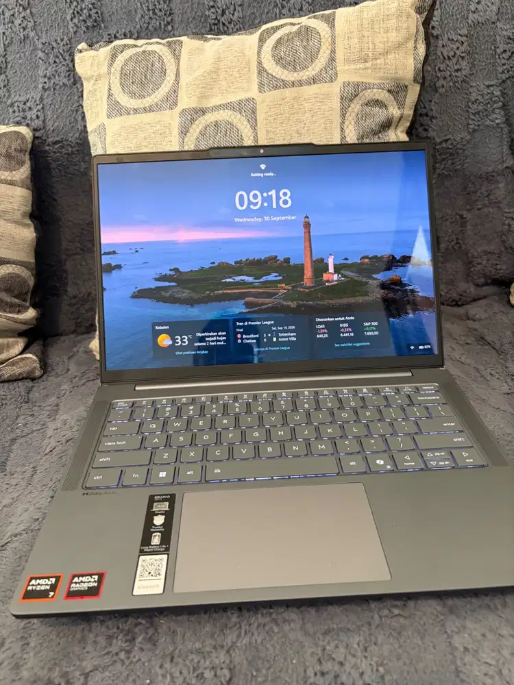 LENOVO Ideapad Slim 5 14 OLED AMD Ryzen 7 8845HS