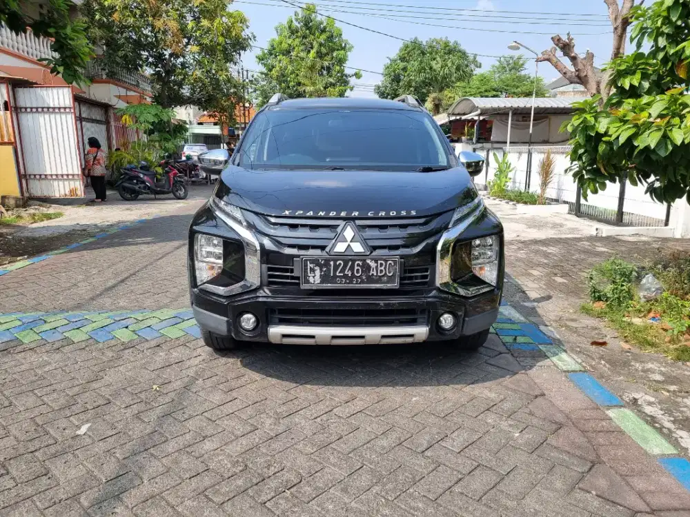 NEW XPANDER 1.5 CROSS PREMIUM A/T 2021 HITAM