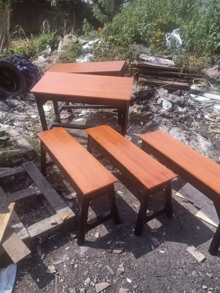 Meja pnjang serbaguna