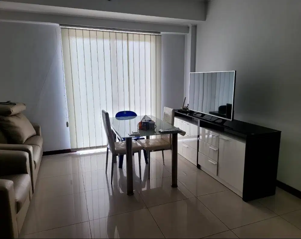 JUAL APARTMENT WATERPLACE PAKUWON SURABAYA SEMI FURNISH NEGO