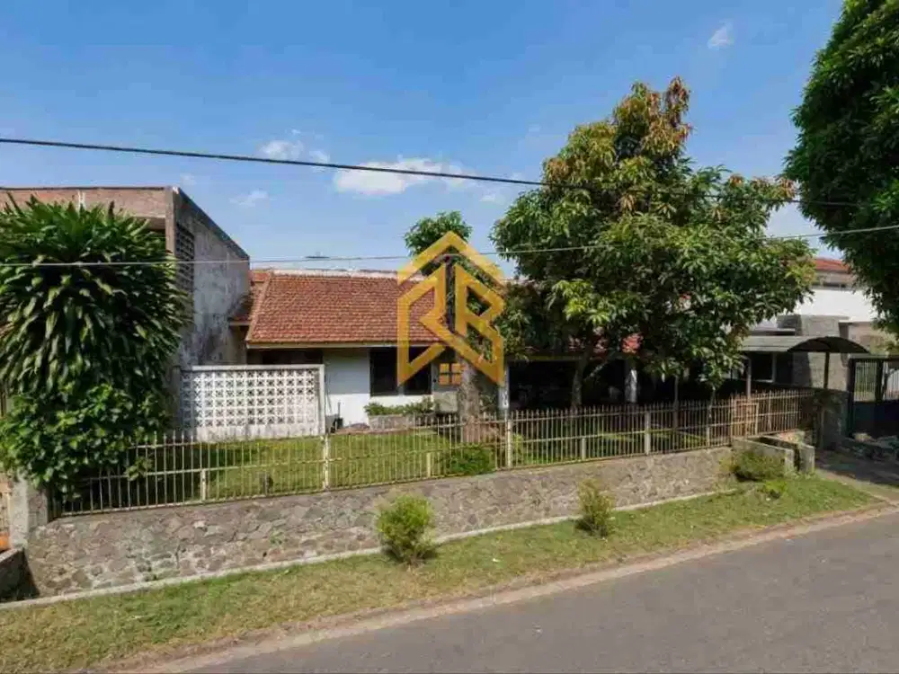 Rumah lama hitung tanah di lokasi favorit area turangga Buahbatu dkt Trans Gatsu Bandung
