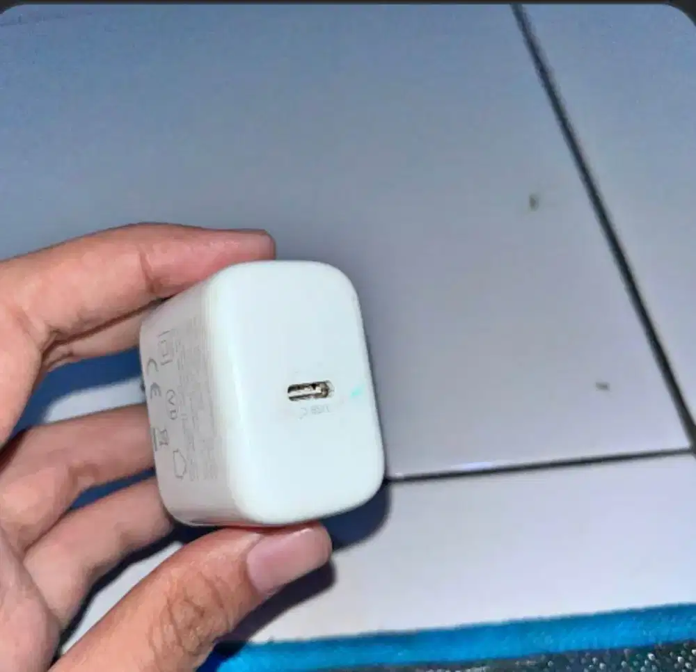 CHARGER MERK UGREEN