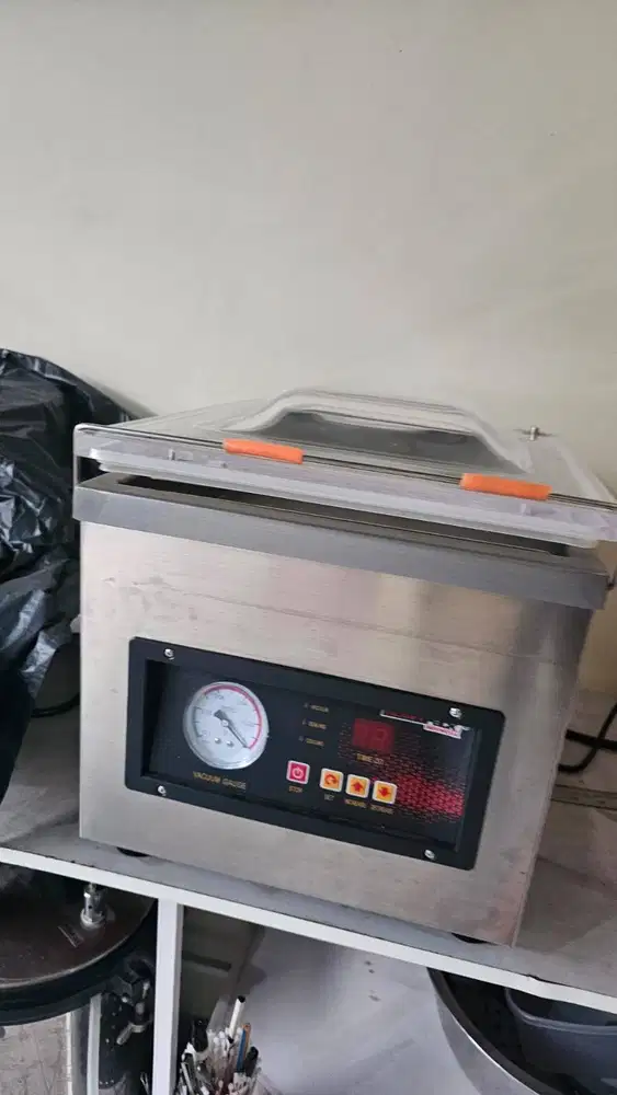 Alat retort atau sterilisasi Uap vacuum dan band sealer