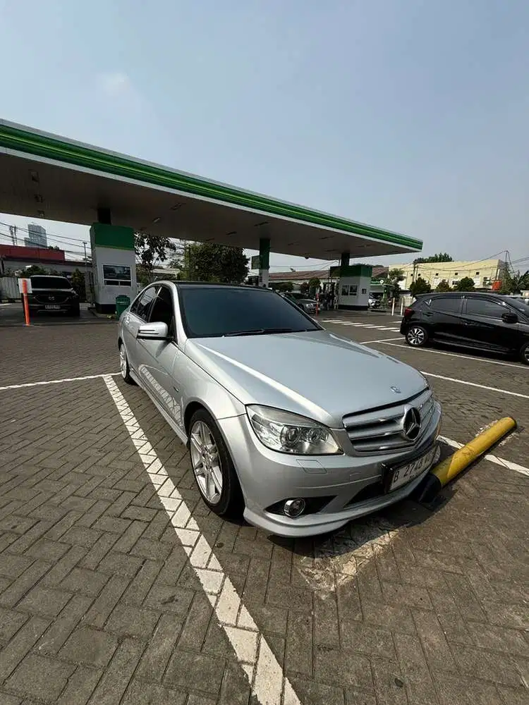 Mercedes-Benz C250 2010 Bensin