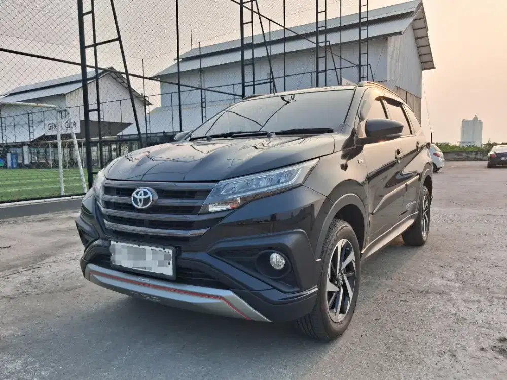 Antik low km, Toyota Rush 1.5 AT TRD 2019 Hitam