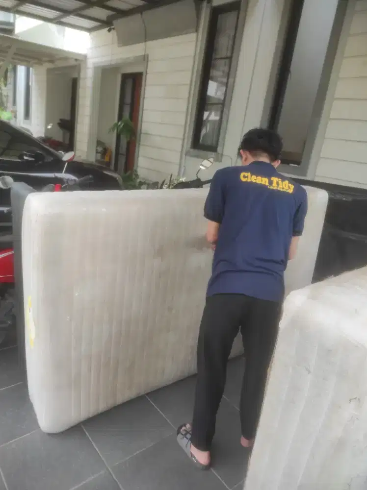 Jasa Cuci Sofa, Springbed, Karpet & Jok Mobil Bergaransi