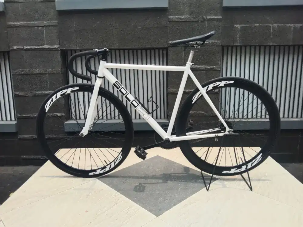 Sepeda fixie solois 02