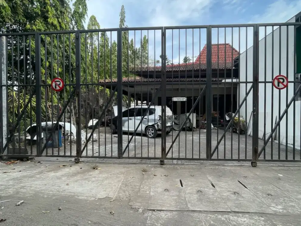 Rumah Usaha Nginden Semolo, Strategis Dekat Kampus Dekat MERR, Cocok Untuk Kantor