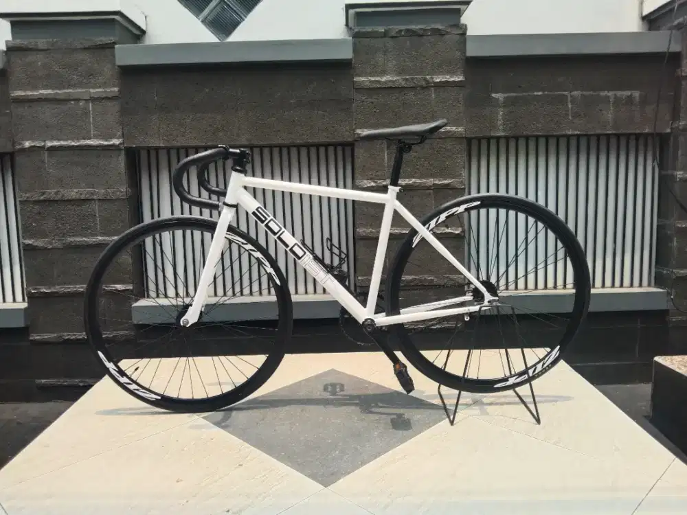 Sepeda fixie solois 02