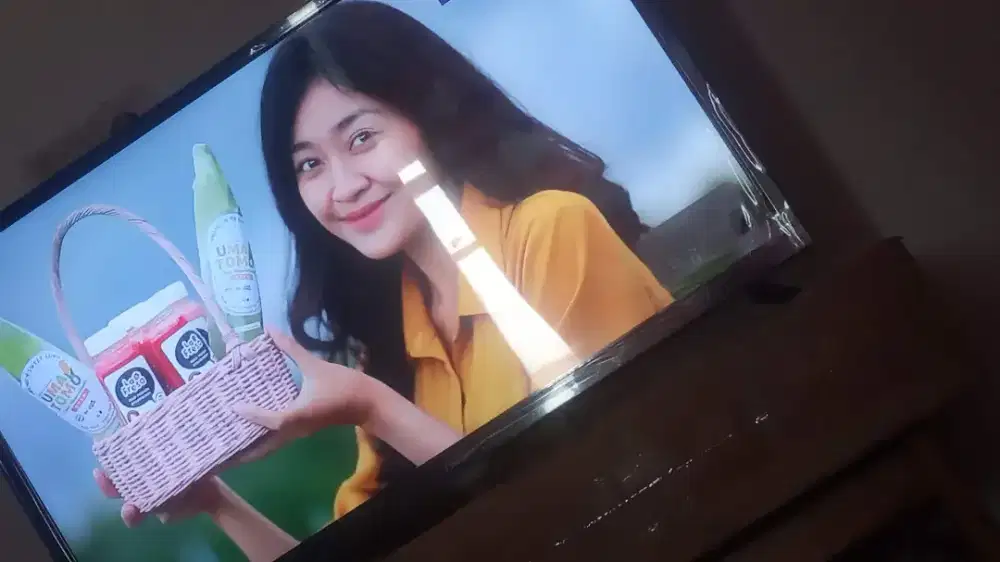 TV LED Merek Aqua