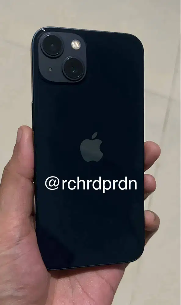 iPhone 13 basic 128gb garansi 6 Januari 2027