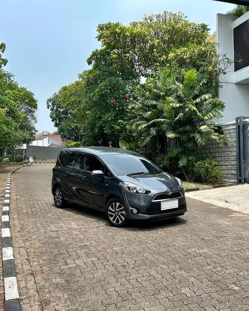 [Cash] Toyota Sienta 1.5 V A/T Low Km 42rb Antik Service Record Toyota