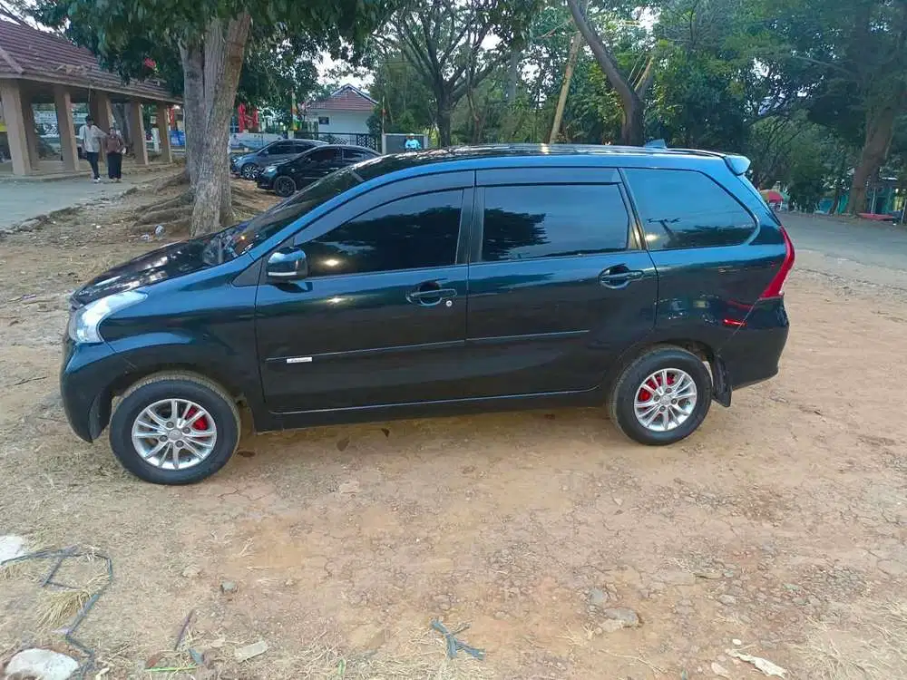 Daihatsu Xenia 2014 Bensin