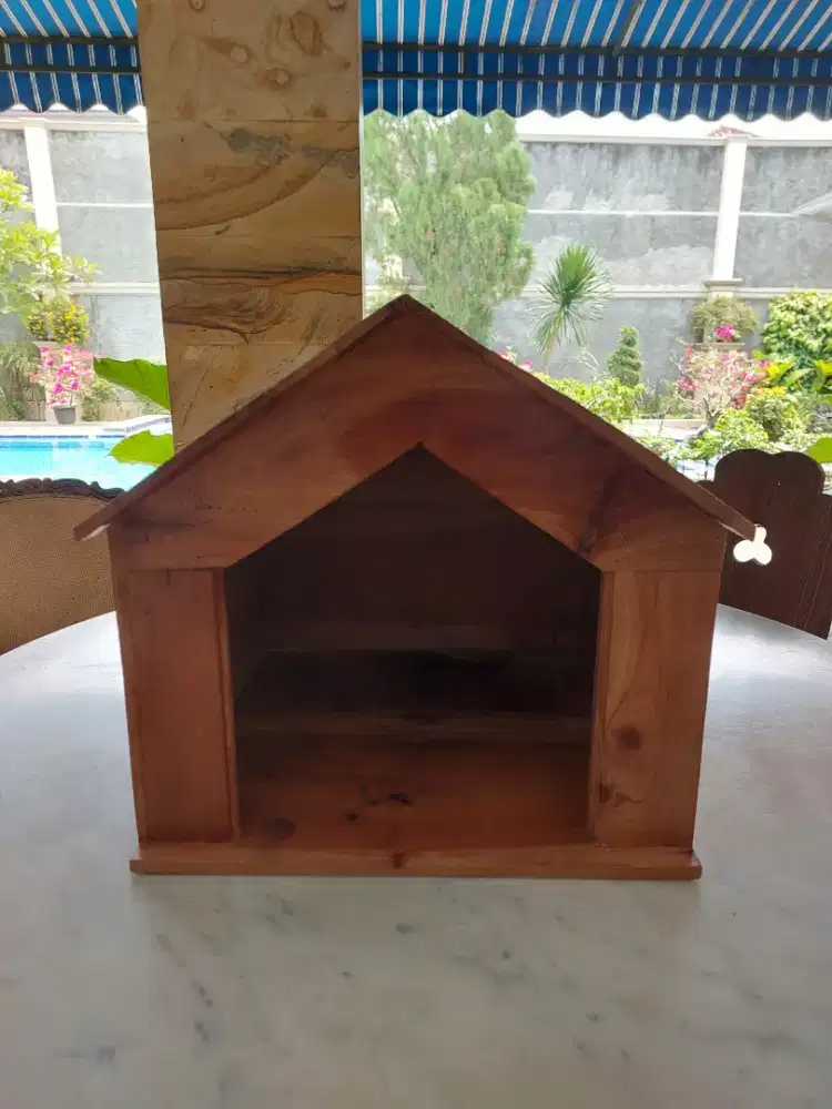 Rumah kelinci dari kayu preloved