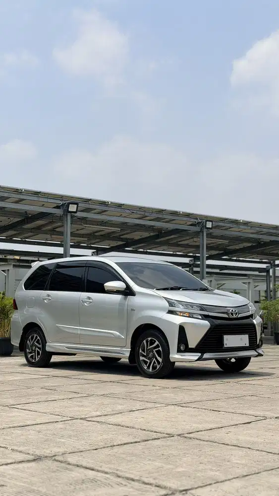 Avanza Veloz 1.5 AT 2019/2020 Silver