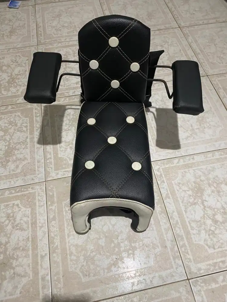 Dudukan motor anak