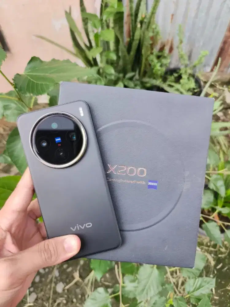VIVO X100 12/256 ex garansi indonesia