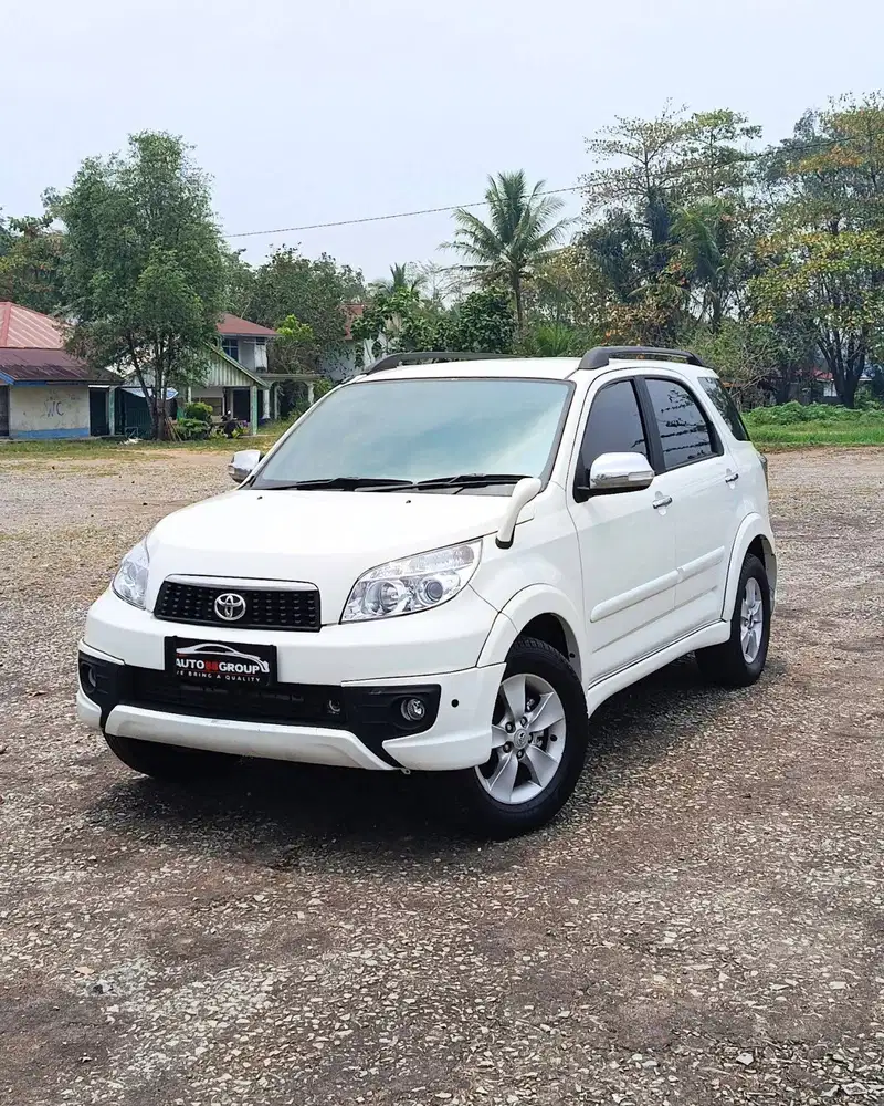 TOYOTA NEW RUSH TIPE S (PUTIH) 1.5 MATIC (2015)