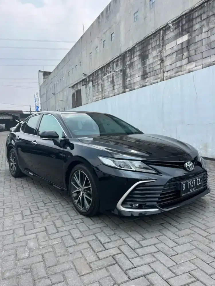 Camry V At 2021