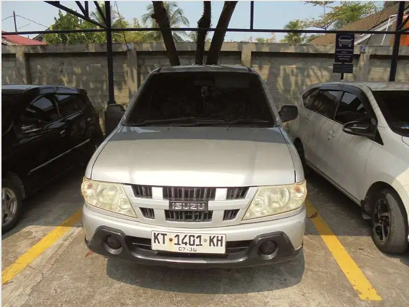 Isuzu Panther 2010 Diesel (1401)