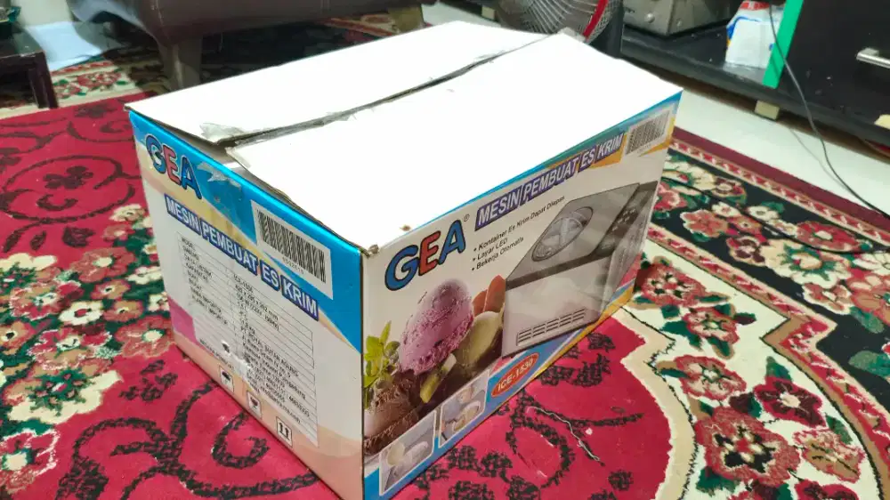 Mesin pembuat es krim