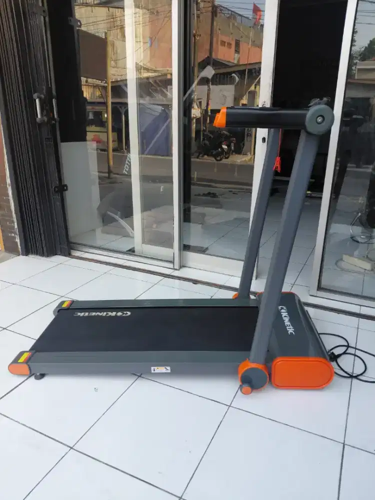 Treadmill Kinetic 0.8Hp