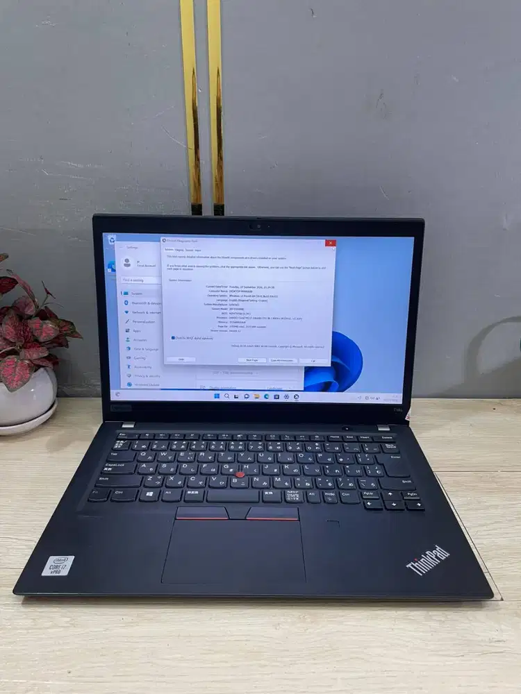LENOVO THINKPAD T14S CORE I7 GEN10 32/256 LAYAR 14 INCH *ET